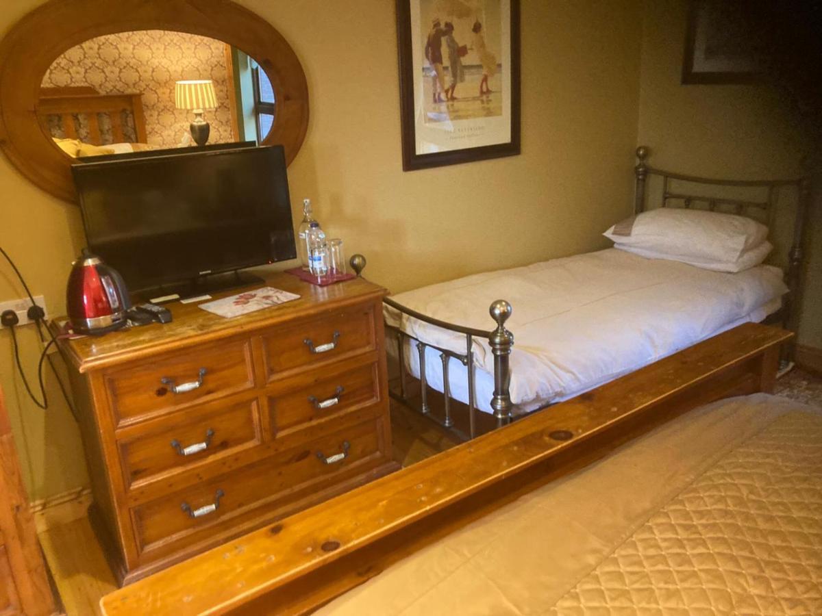 Evergreen Bed & Breakfast Swords Luaran gambar