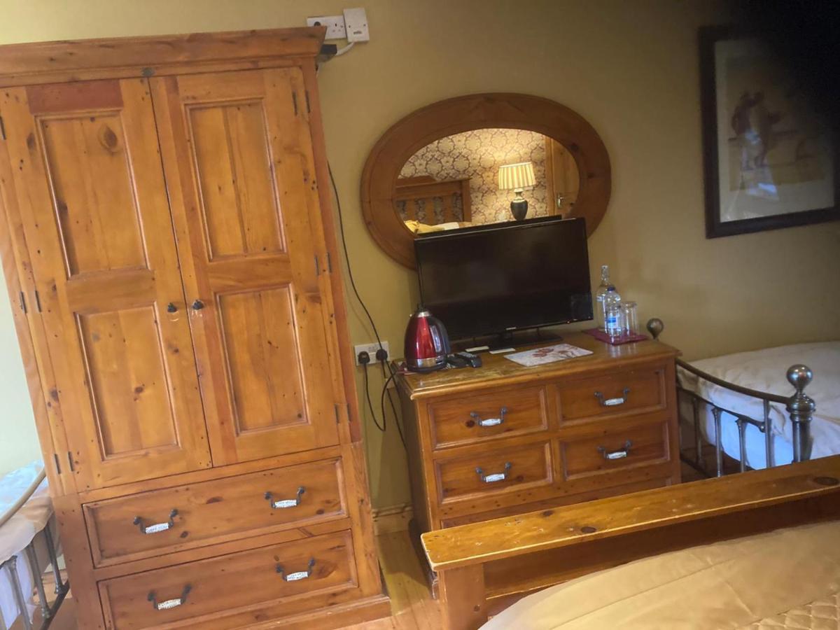 Evergreen Bed & Breakfast Swords Luaran gambar
