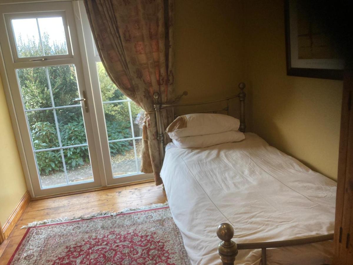 Evergreen Bed & Breakfast Swords Luaran gambar