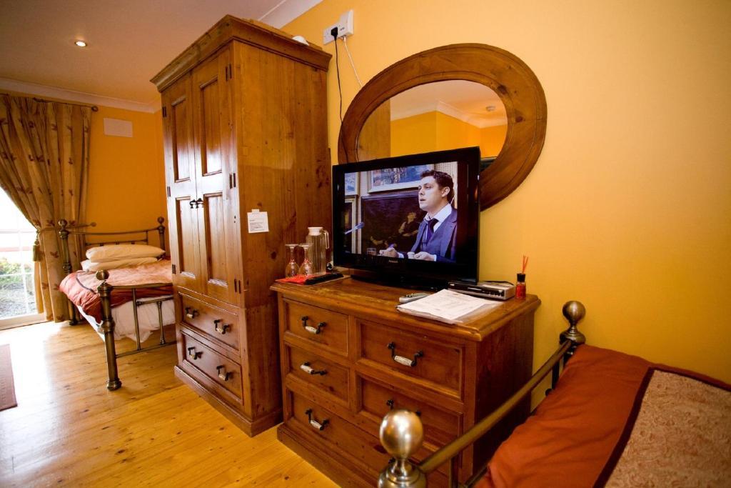 Evergreen Bed & Breakfast Swords Bilik gambar