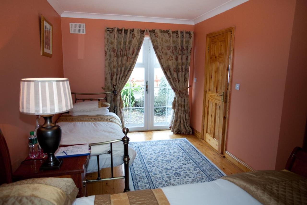 Evergreen Bed & Breakfast Swords Luaran gambar